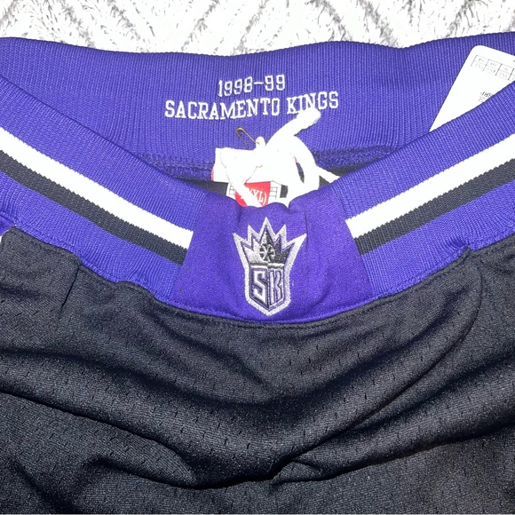NEW AUTHENTIC Mitchell & Ness x NBA Hardwood Classics Shorts Sacramento Kings - Picture 5 of 6